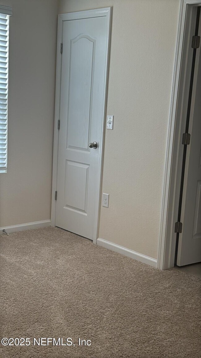 Building Photo - 9607 Mira Loma Dr