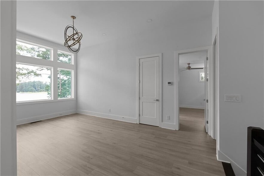 Building Photo - 3258 S Bay Dr