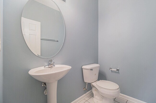 Building Photo - 8104 Addington Dr