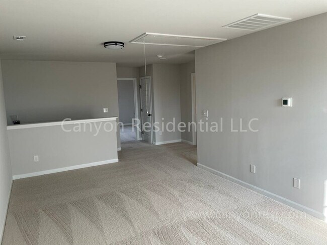 Building Photo - 114 Wilcot Rd