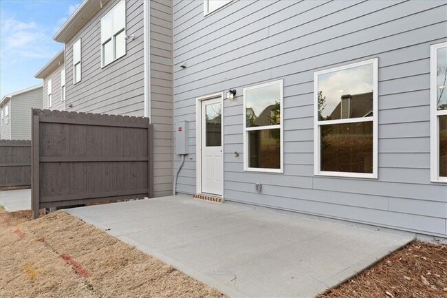 Building Photo - 4561 Moray Dr