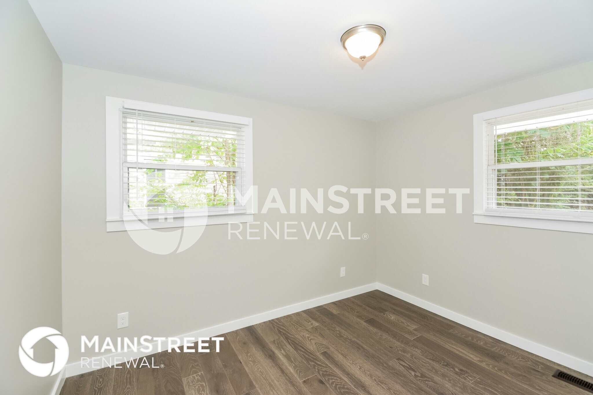 Building Photo - 704 Marswen Dr