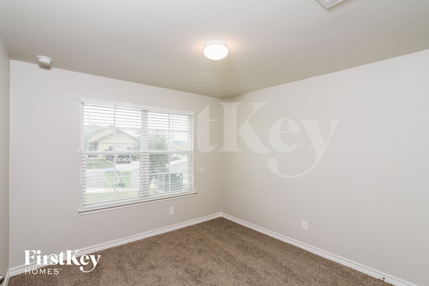 Building Photo - 5931 Forte Falls