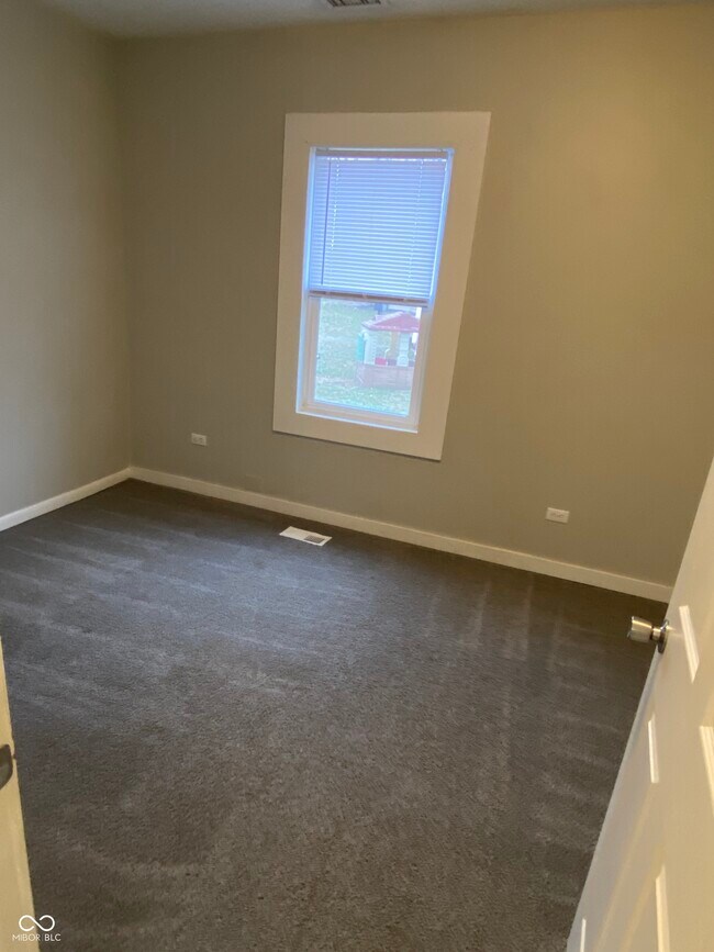 Building Photo - 1820 S M St