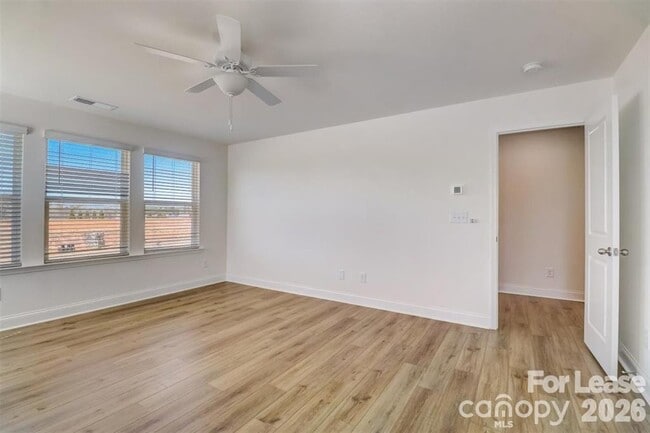 Building Photo - 3845 Hayden Ln