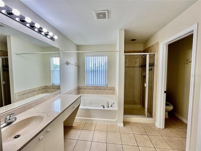 Building Photo - 11534 Bay Gardens Loop