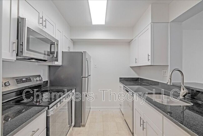 Building Photo - 601 Pennsylvania Ave NW