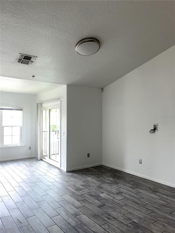 Building Photo - 6524 Swissco Dr