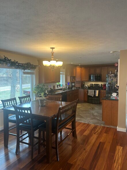 Building Photo - W4730 County Road B