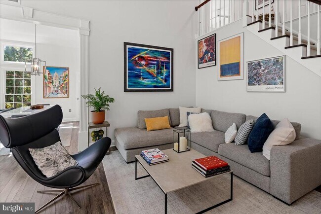 Building Photo - 9 Cromwell Ct