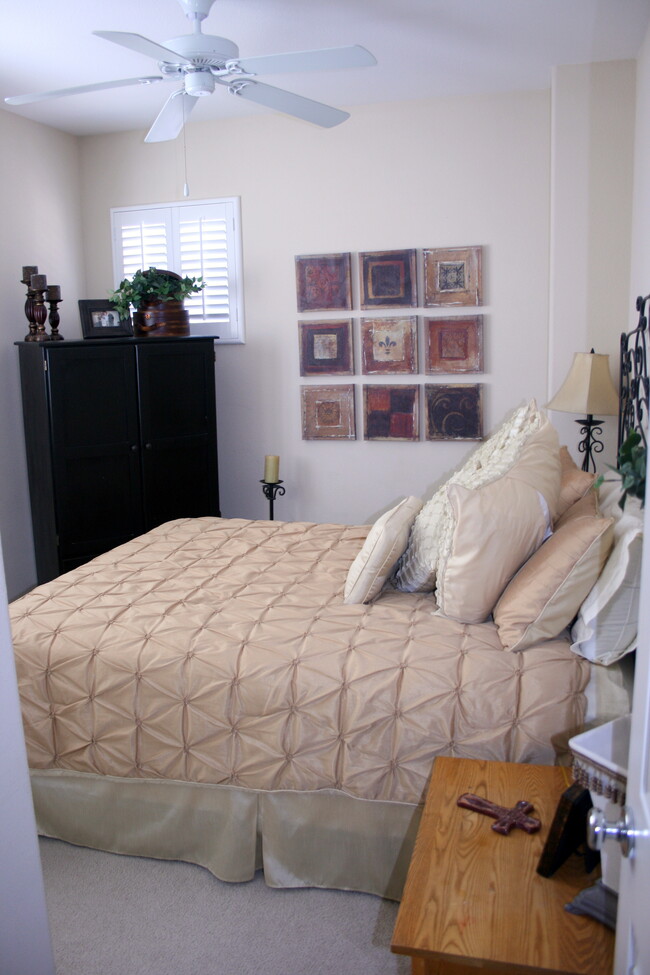 Bedroom - 27955 Alta Vista Ave