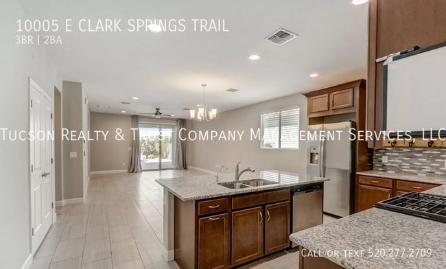 Building Photo - 10005 E Clark Springs Trail