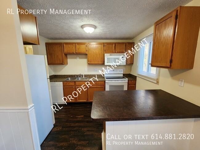 Building Photo - Spacious home in Lake Darby