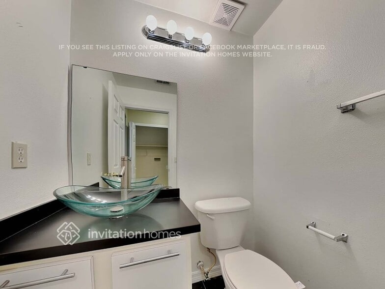 Building Photo - 13808 Greenebridge Ct