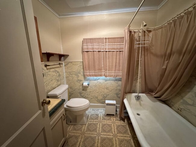 Building Photo - 529 Terrebonne St