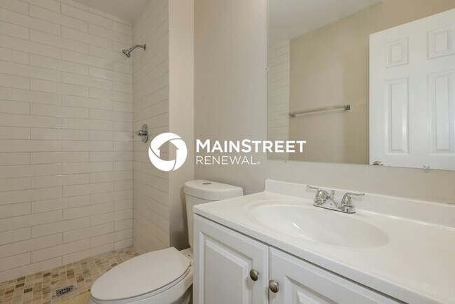 Building Photo - 3 Bedroom Pet-Friendly Home in RUSKIN, FL with Main Street Renewal