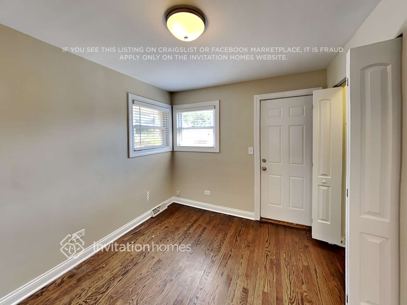 Building Photo - 5451 N Nagle Ave