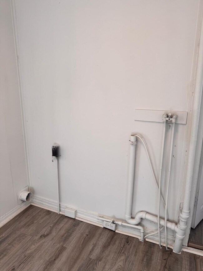 Building Photo - 1723 S 8th St