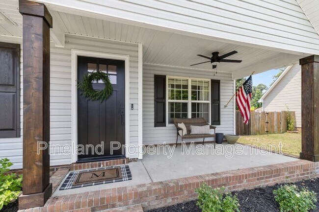 Building Photo - 133 Haywood Dr