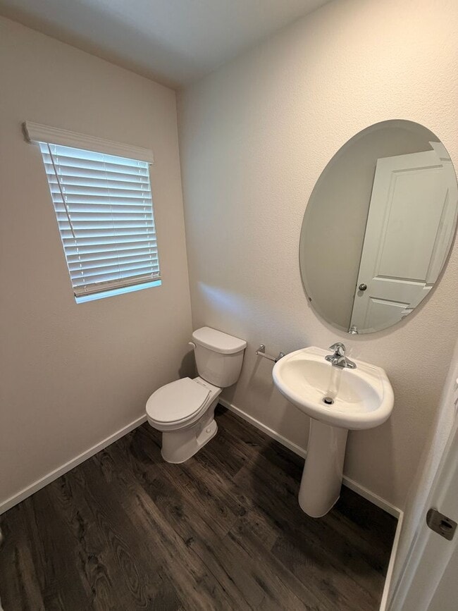 Building Photo - Four Bedroom Home in Newer Community at East Park Village
