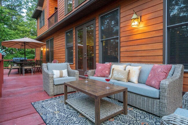 Building Photo - 357 Wilfar Strasse