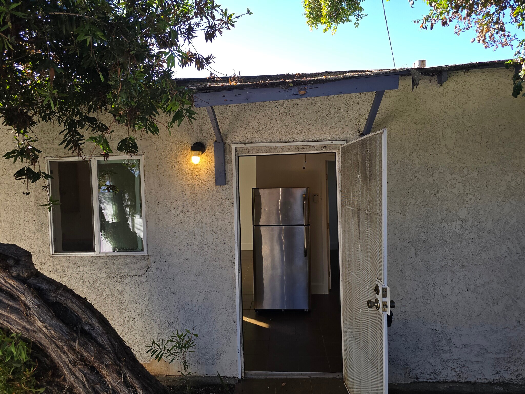 Building Photo - 6410 10th Ave