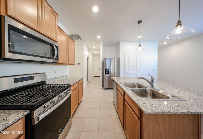 Building Photo - 14220 W Willow Ave
