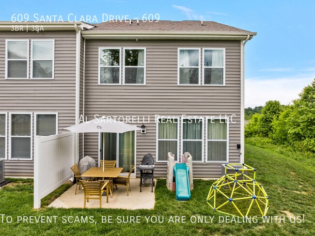 Building Photo - 609 Santa Clara Dr