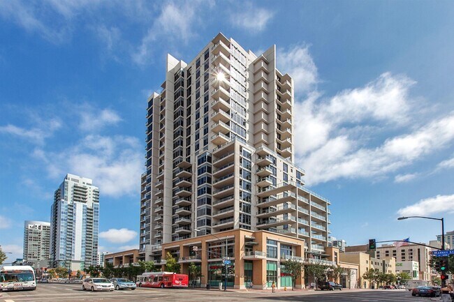 Building Photo - 575 6th Ave