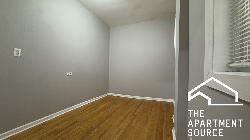 Building Photo - 2655 W Homer St