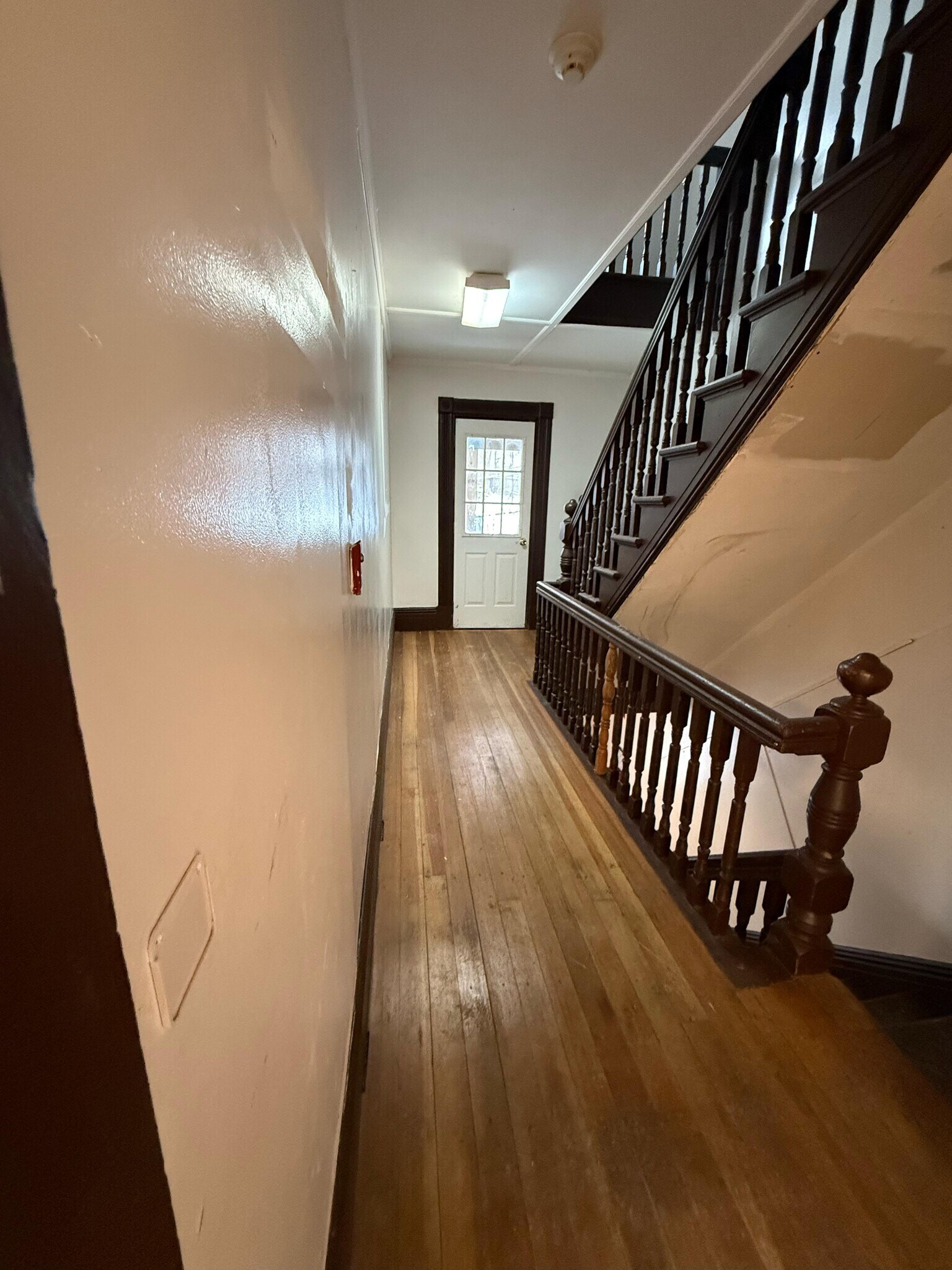 Building Photo - 60 Cliff St