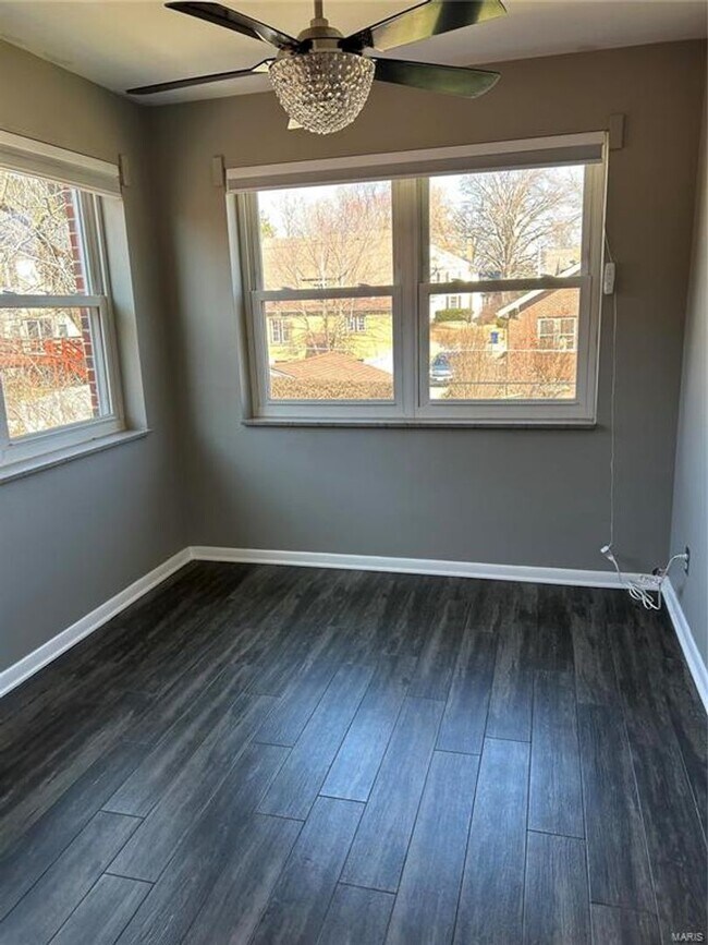 Building Photo - 7227-7229 Balson