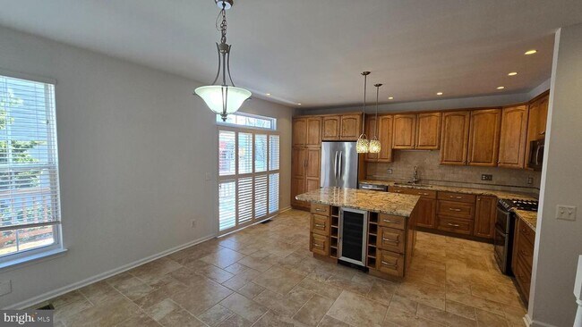 Building Photo - 4105 Hazelwood Ct