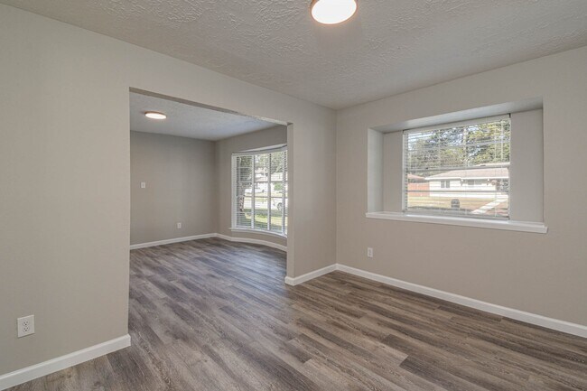 Building Photo - 4318 Burkegate Dr