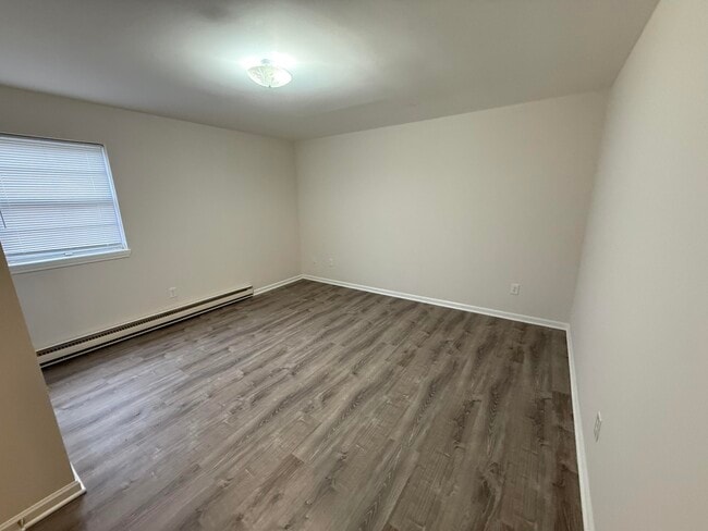 Building Photo - 3306 Belle Meade Dr