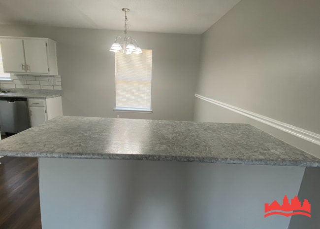 Building Photo - 3930 Chelsea Hill Dr