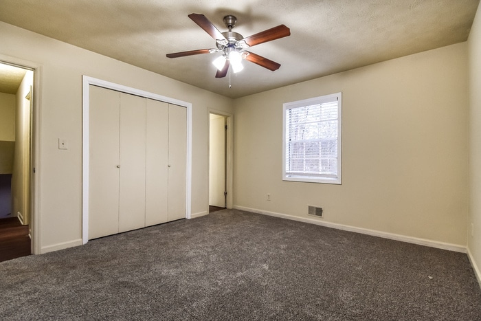 Building Photo - 6192 Pine Bluff Ct