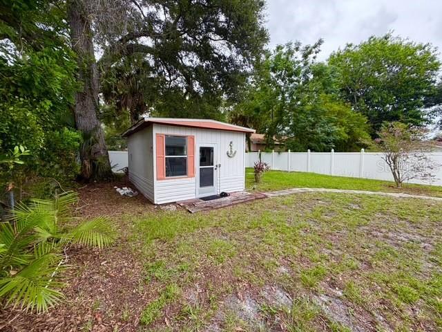 Building Photo - 635 1st Ave N