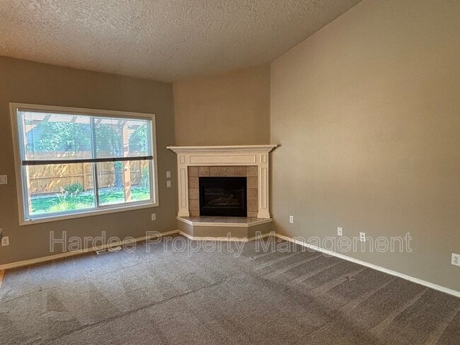 Building Photo - 2322 E Mugo St