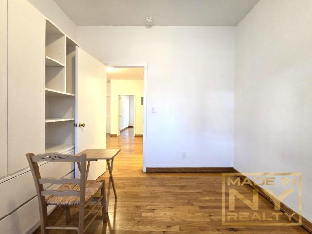 Building Photo - 2 bedroom in ASTORIA NY 11106