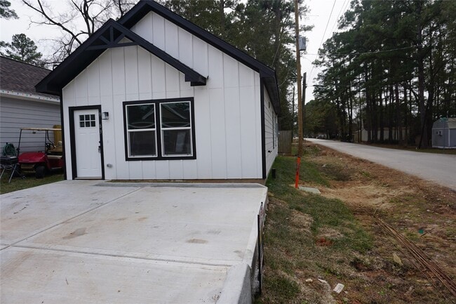 Building Photo - 9583 Darkwood St