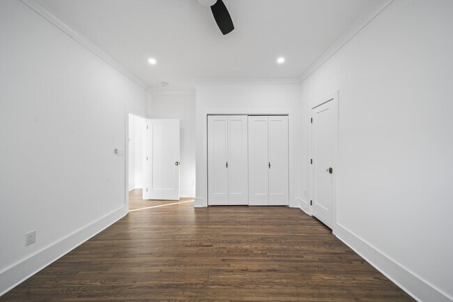 Building Photo - 546 N Santa Fe Ave