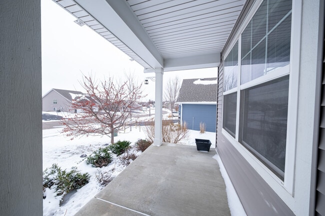 Building Photo - 20817 Guthrie Dr