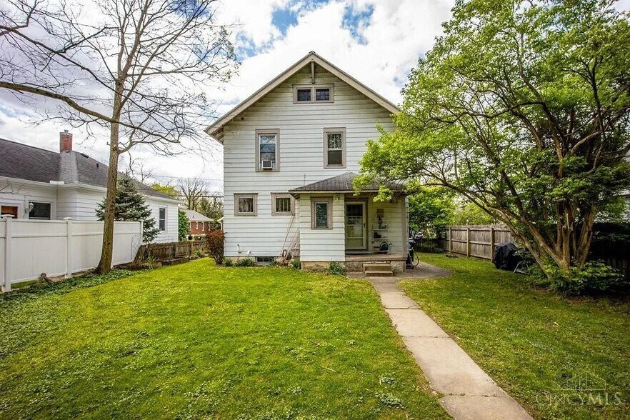 Building Photo - 719 S College Ave
