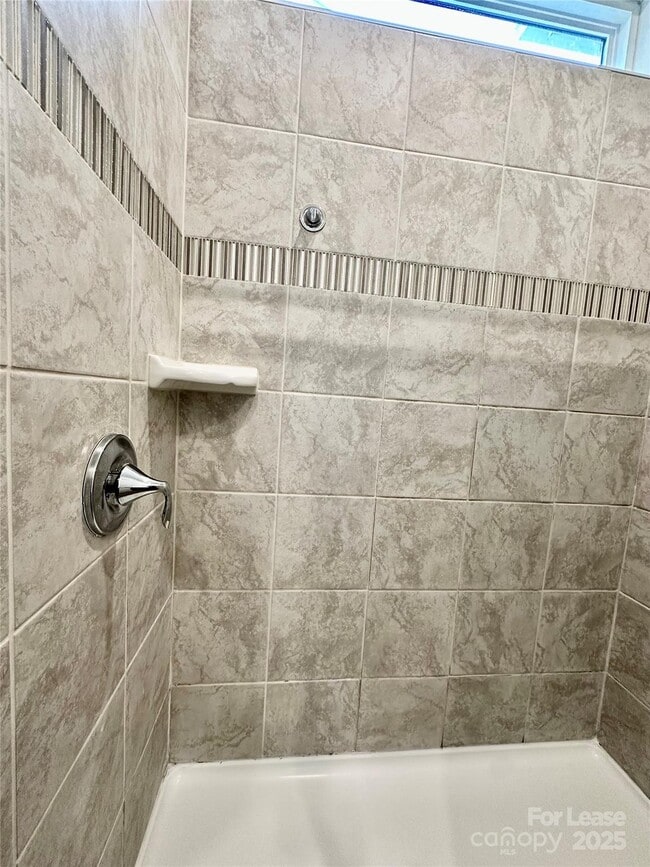 Building Photo - 389 Runner Stone Ln