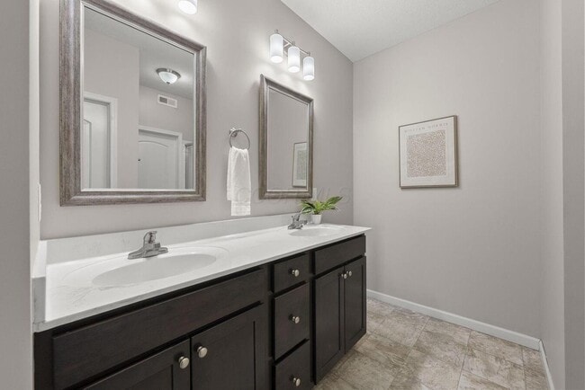 Building Photo - 5901 Blackbird Wy