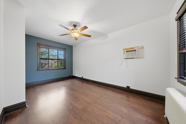Building Photo - 3248 Maple Ave