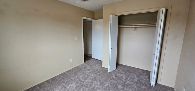 Building Photo - 2 Bed 1 Bath Home Available in Heart of Be...