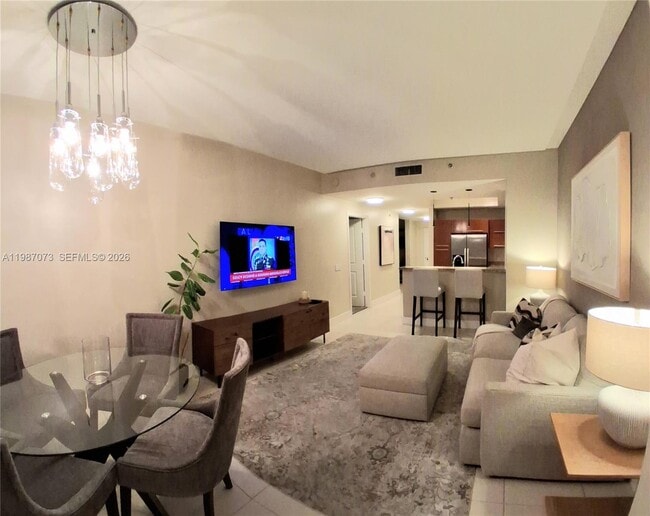 Building Photo - 2641 N Flamingo Rd