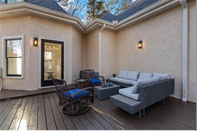 Building Photo - 5425 Hoylake Ct